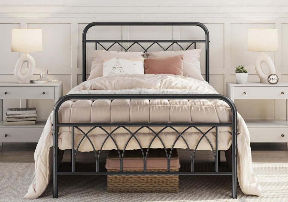 yaheetech bed frame