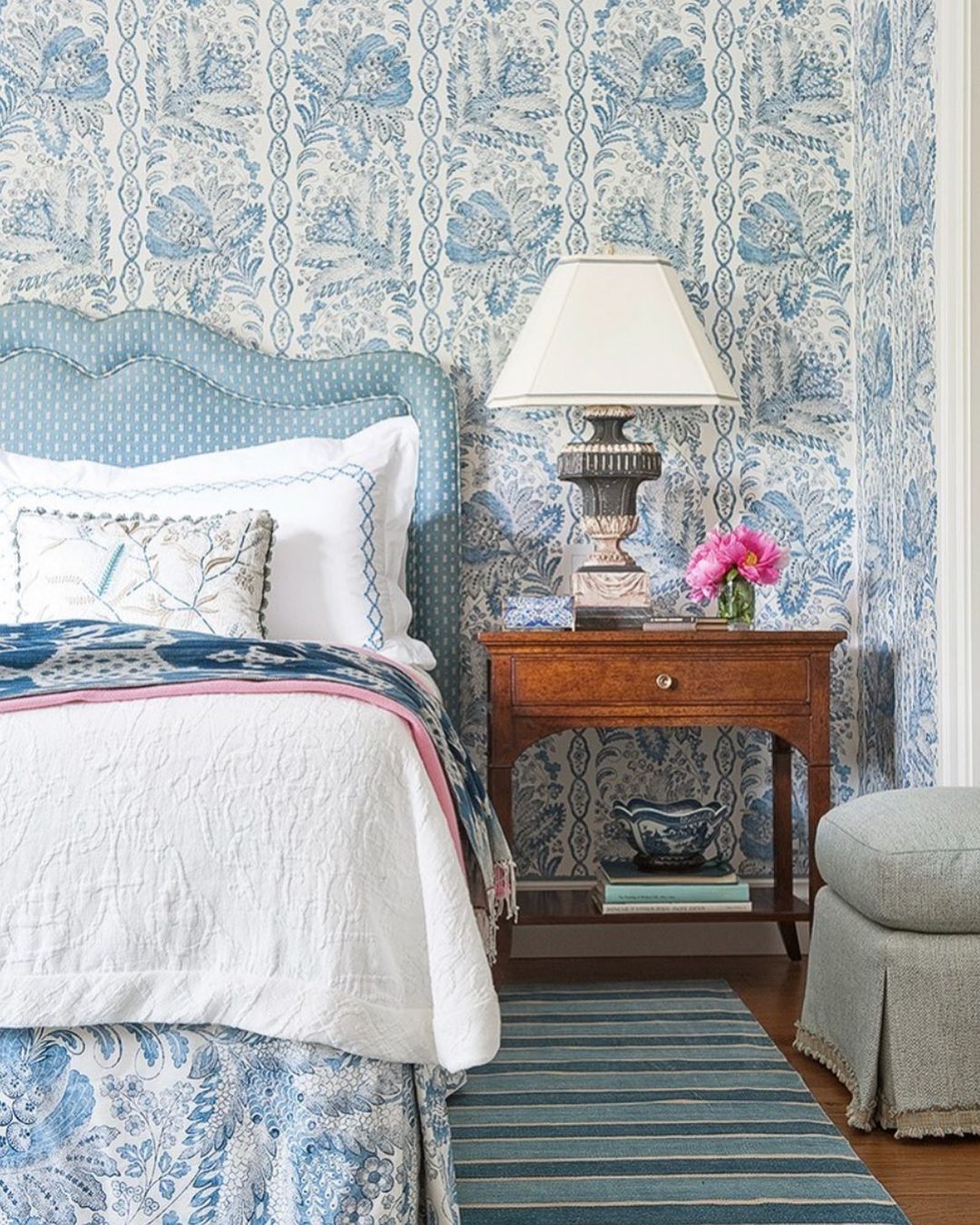 preppy bedroom