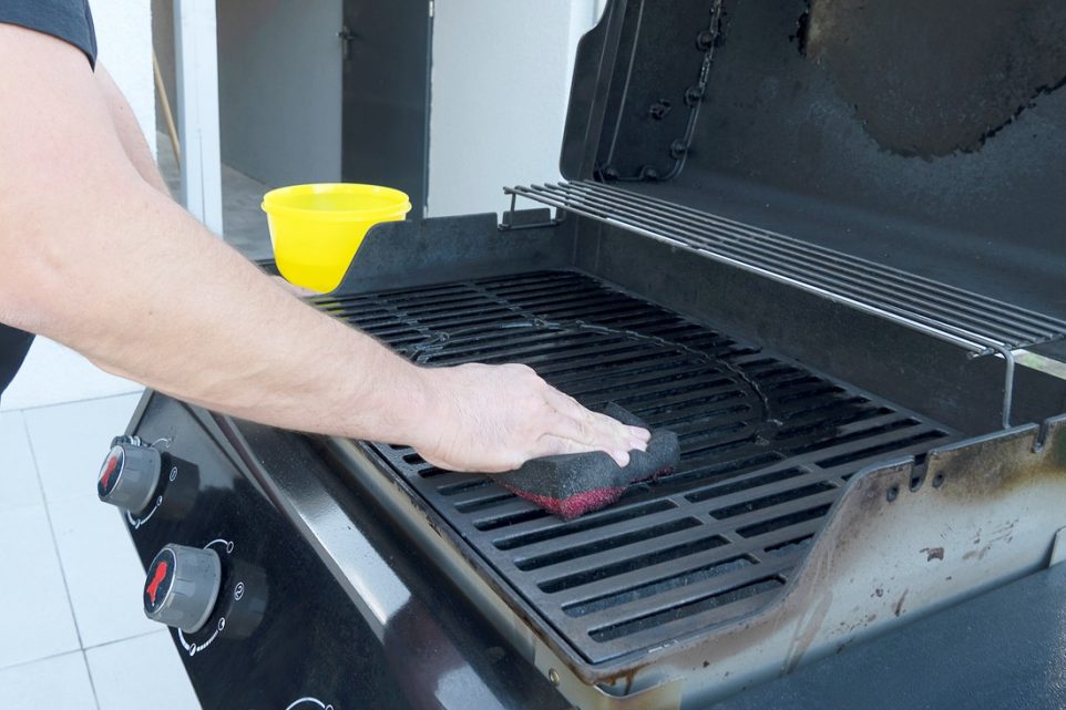 how to clean a grill