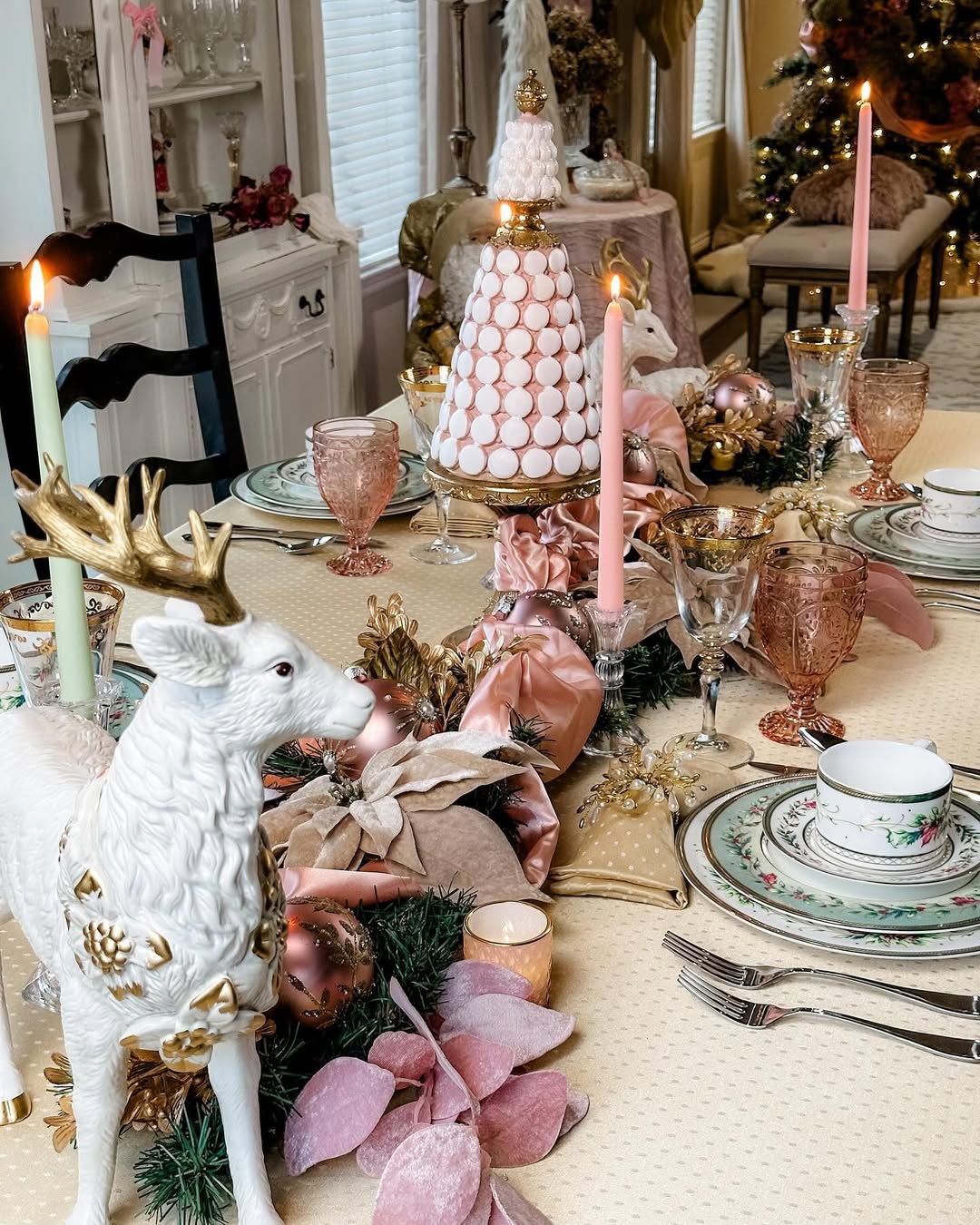 Christmas table centerpieces