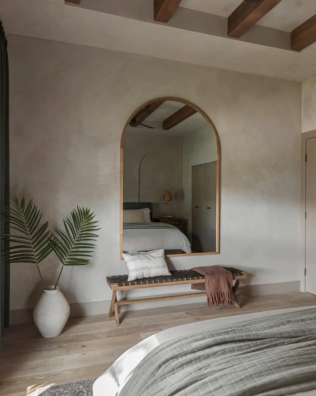 taupe paint